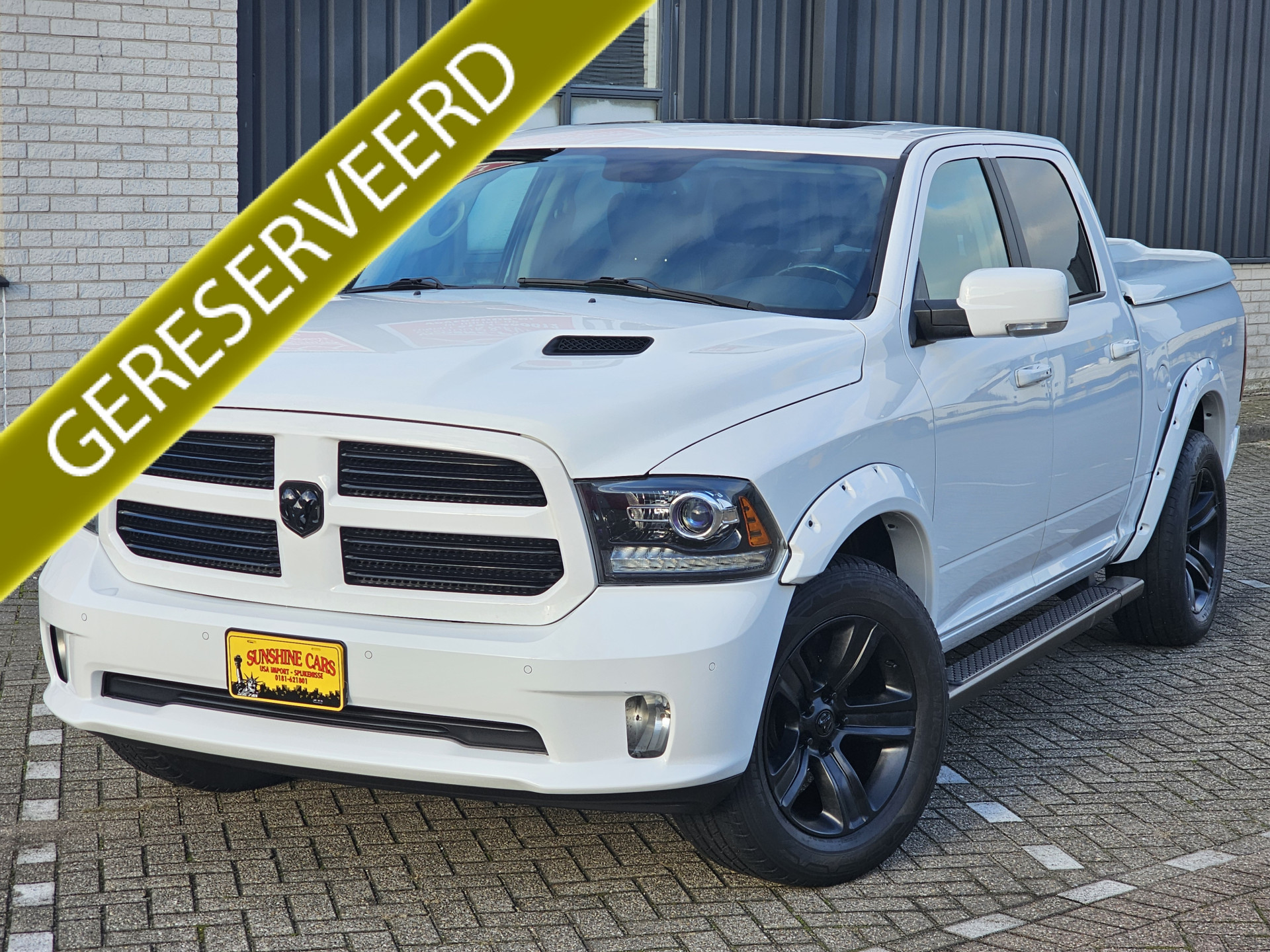 Dodge Ram 1500 SPORT 4X4 CREW CAB. 5,7LTR V8 AUT. 33926823-0.jpg | Sunshine Cars