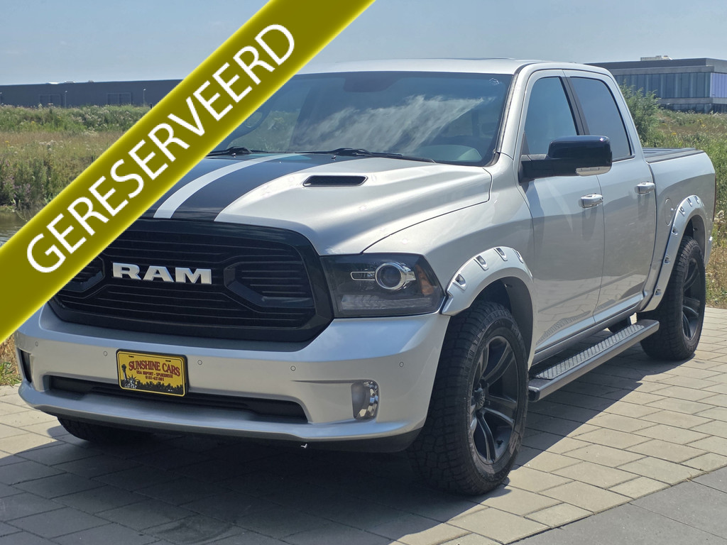 Dodge Ram 1500 SPORT CREW CAB 4X4 5,7 LTR V8 AUT. LUCHTVERING 34324887-0.jpg | Sunshine Cars