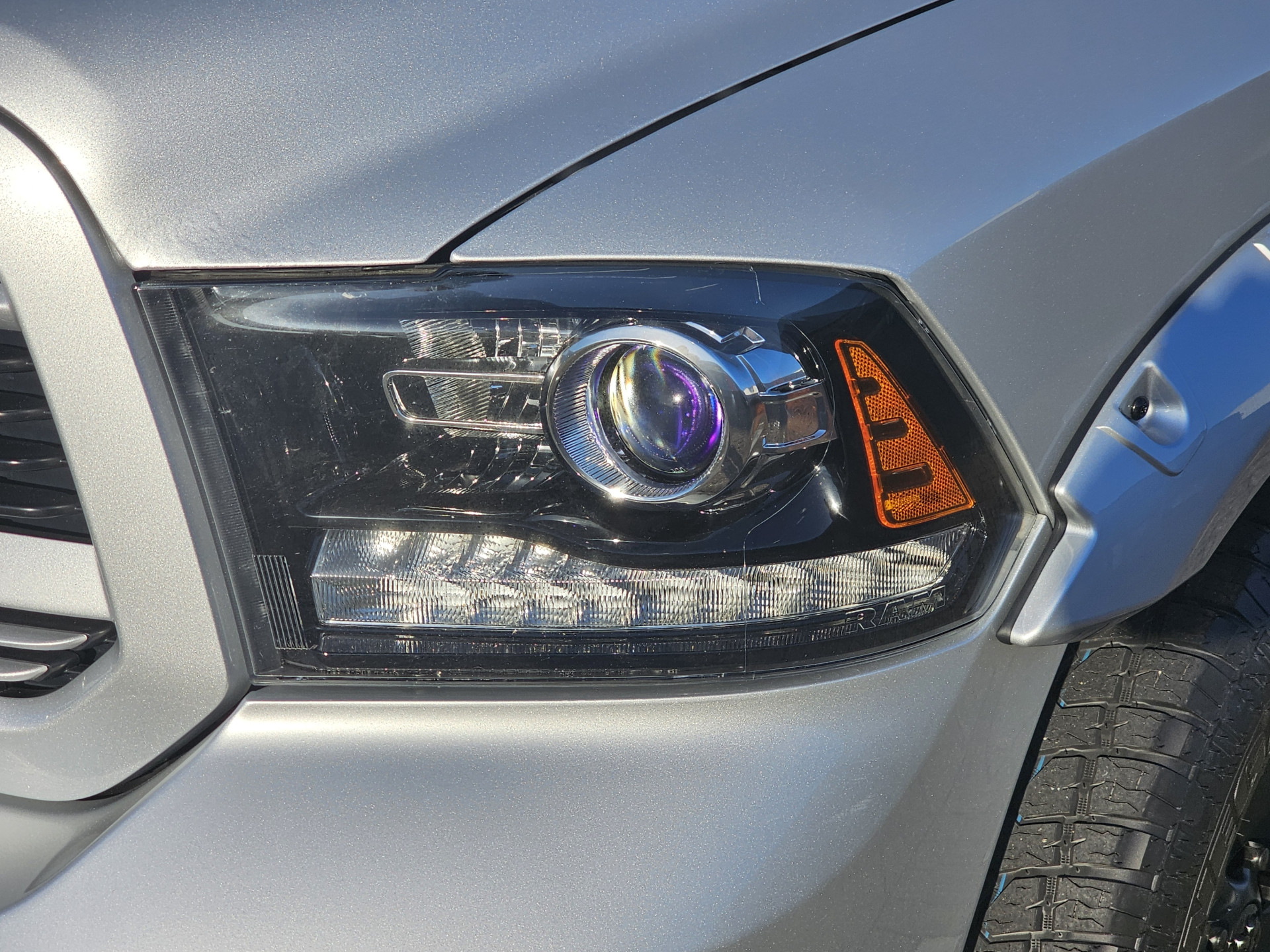 Dodge Ram 1500 SPORT CREW CAB 4X4 5,7 LTR V8 AUT. LUCHTVERING 34324887-3.jpg | Sunshine Cars
