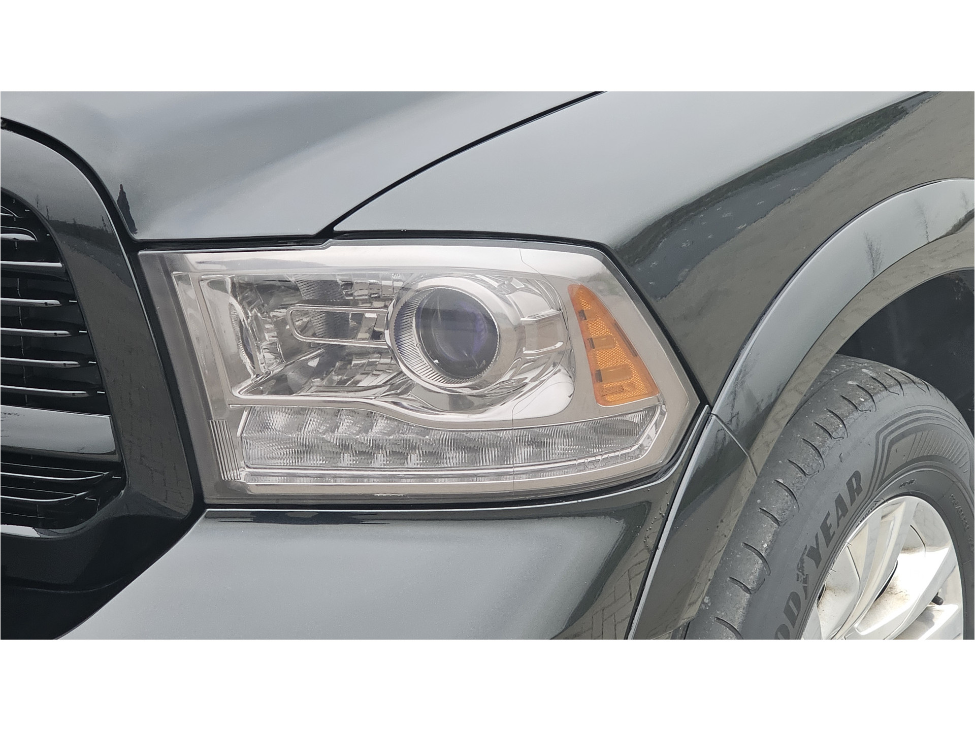 Dodge Ram 1500 LONGHORN/SPORT 4X4 CREW CAB. 5,7LTR V8 AUT.LUCHTVERING, BEDTOPPER 40476368-2.jpg | Sunshine Cars