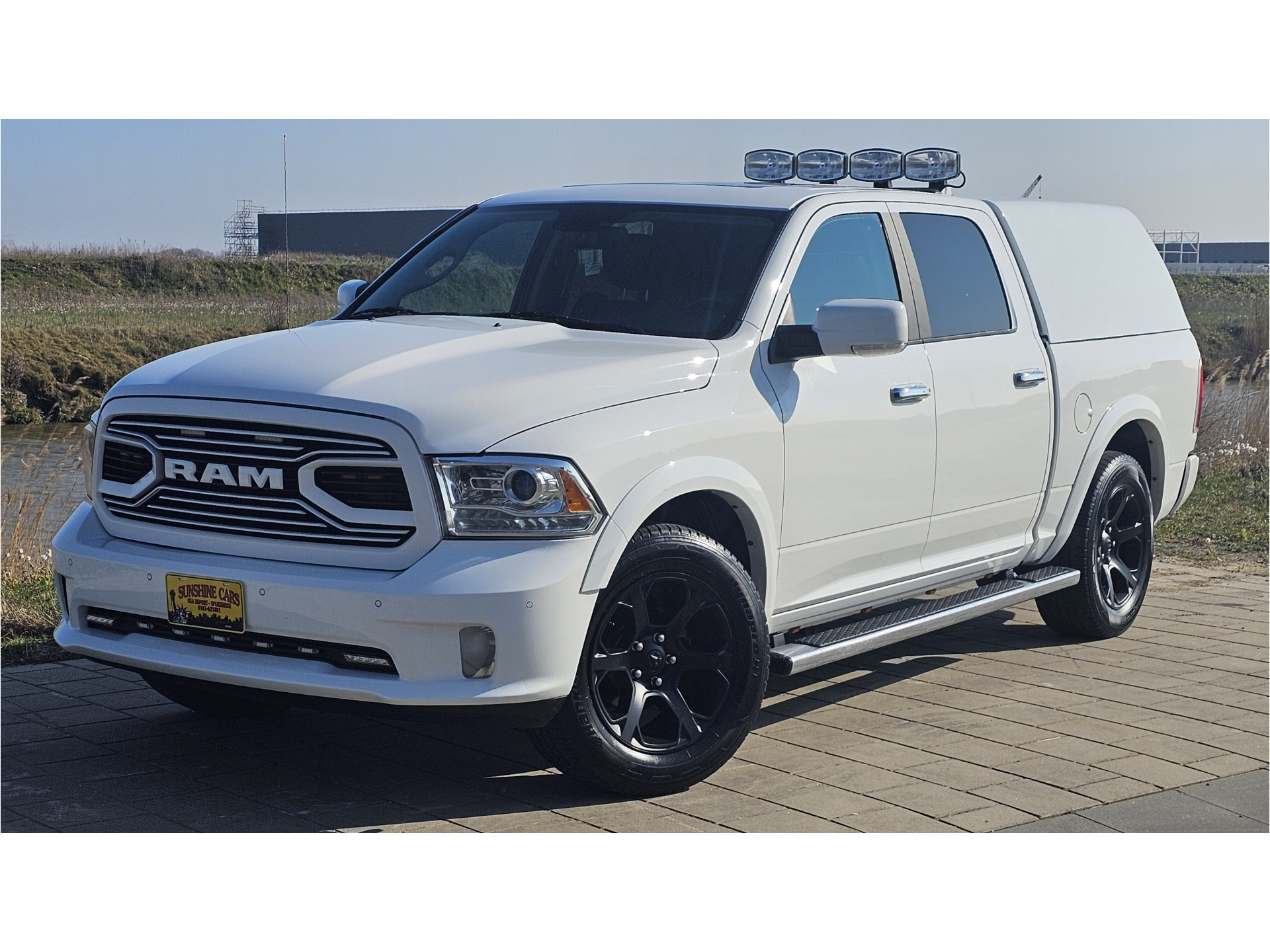 Dodge Ram 1500 LARAMIE/SPORT 4X4 CREW CAB 5,7 LTR V8 AUT. 43929529-1.jpg | Sunshine Cars
