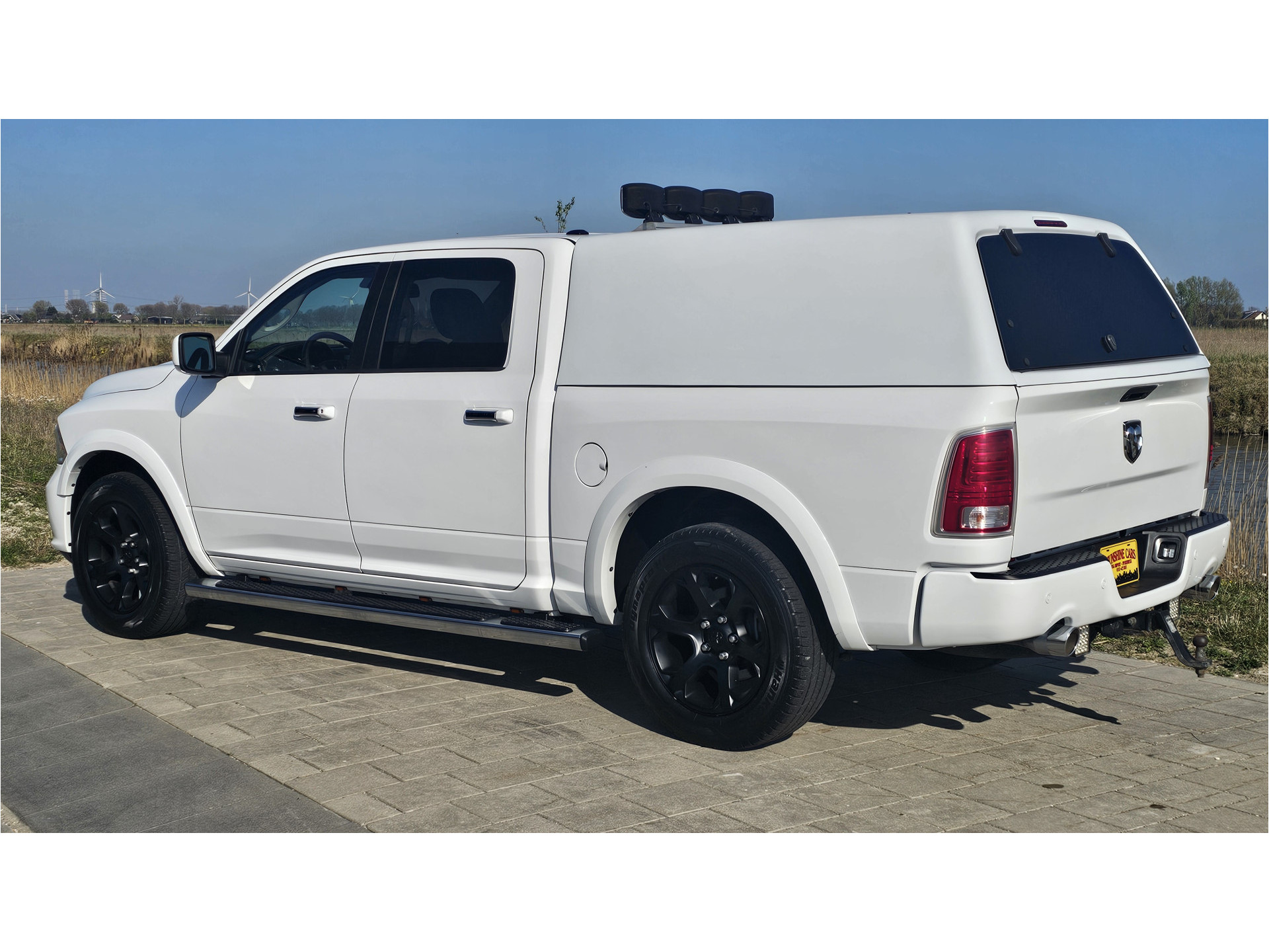 Dodge Ram 1500 LARAMIE/SPORT 4X4 CREW CAB 5,7 LTR V8 AUT. 43929529-4.jpg | Sunshine Cars