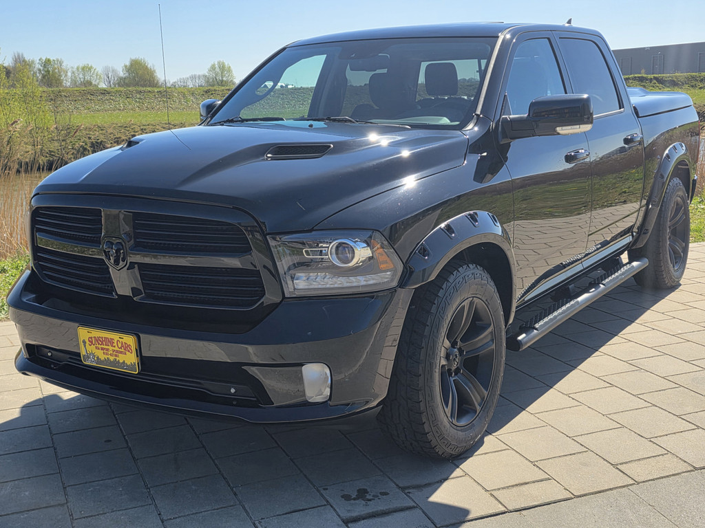 Dodge  1500 SPORT 4X4 CREW CAB. 5,7LTR V8 AUT. NIGHT EDITION ZEER LAGE CAT. WAARDE!! 50487363-0.jpg | Sunshine Cars